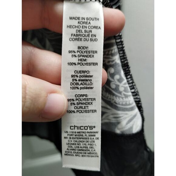 Chico's Size Large (2) Black White Paisley Leaf Sheer Asymmetric 3/4 Sleeves Top - Picture 7 of 7